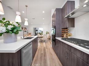 211 Baluster, Irvine CA 92618