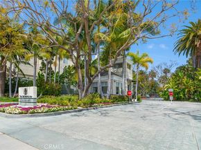 2233 Martin 202, Irvine CA 92612