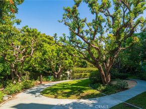 2233 Martin 202, Irvine CA 92612