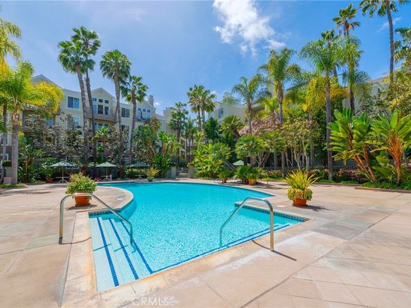 2233 Martin 202, Irvine CA 92612
