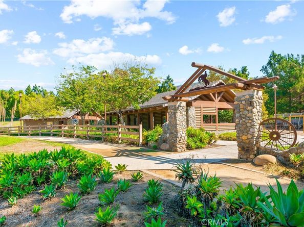 10940 Tantlinger, Tustin CA 92782