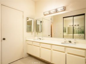 2559 Plaza Del Amo 101, Torrance CA 90503
