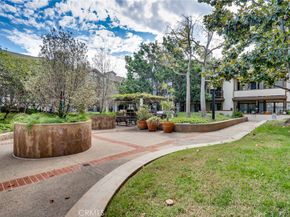 2559 Plaza Del Amo 101, Torrance CA 90503