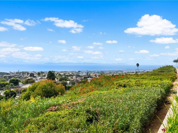 23 San Mateo Way, Corona Del Mar CA 92625