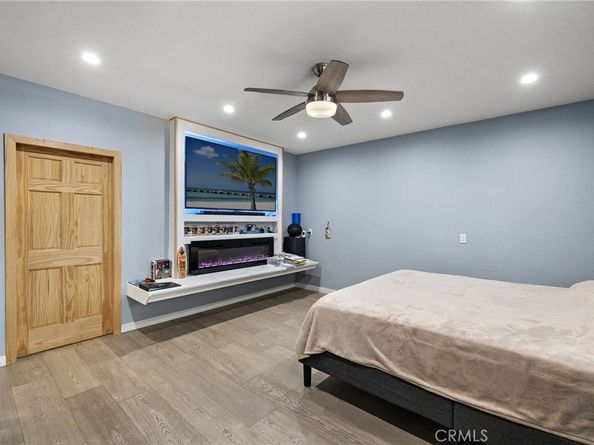 2152 N Cleveland Street, Orange CA 92865