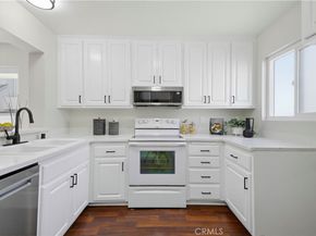 5825 E Creekside Avenue 6, Orange CA 92869