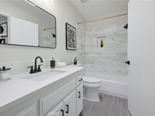 5825 E Creekside Avenue 6, Orange CA 92869