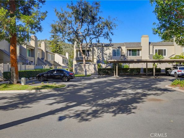 5825 E Creekside Avenue 6, Orange CA 92869