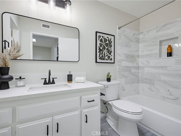 5825 E Creekside Avenue 6, Orange CA 92869