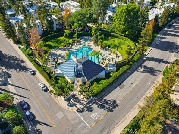 5825 E Creekside Avenue 6, Orange CA 92869