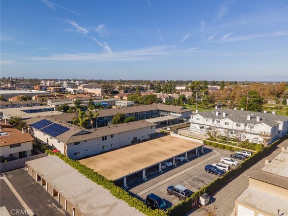 365 W Wilson Street, Costa Mesa CA 92627