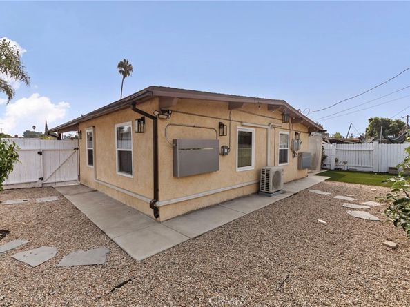 5721 N Rockvale Ave, Azusa CA 91702