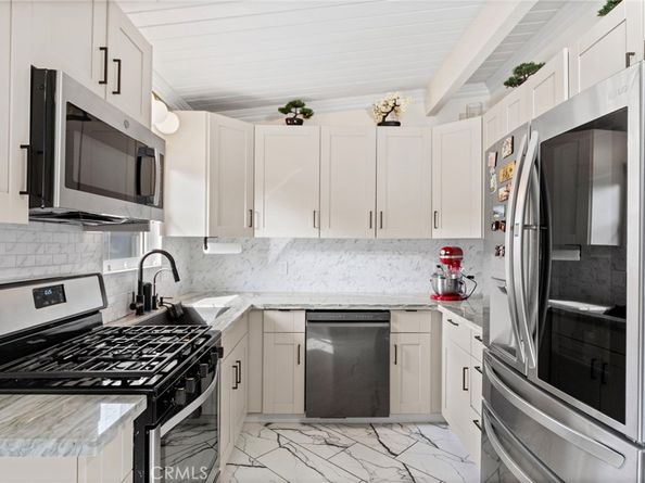 5721 N Rockvale Ave, Azusa CA 91702