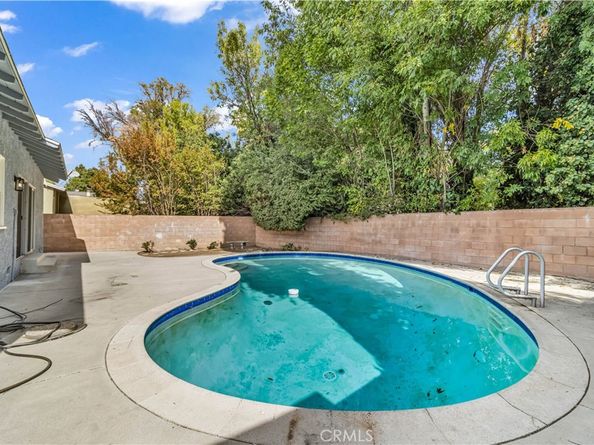 8308 Zelzah, Northridge CA 91325