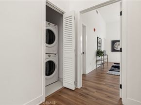 288 S Oakland Ave 211, Pasadena CA 91101