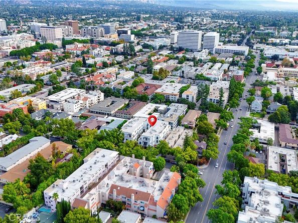 288 S Oakland Ave 211, Pasadena CA 91101