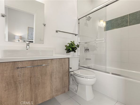 288 S Oakland Ave 211, Pasadena CA 91101