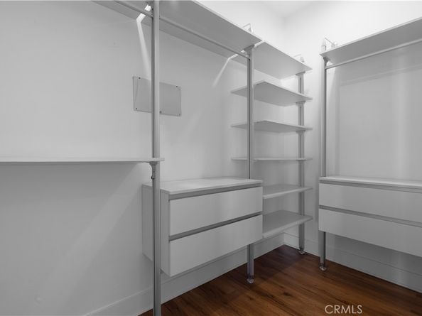 288 S Oakland Ave 211, Pasadena CA 91101