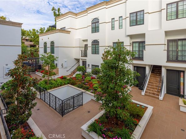 288 S Oakland Ave 211, Pasadena CA 91101