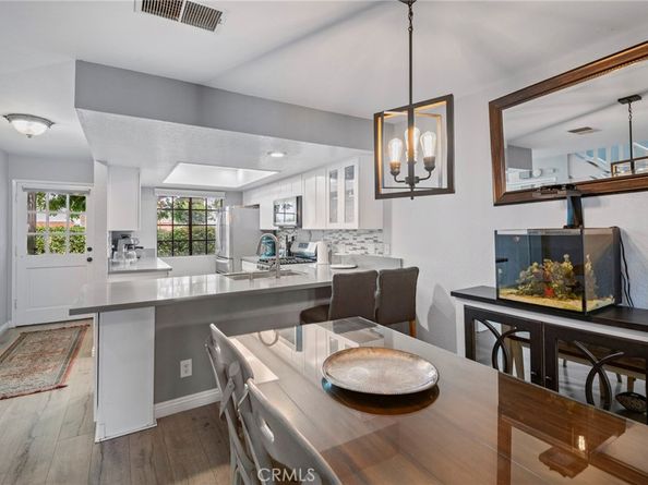 2220 E Chapman 5, Fullerton CA 92831