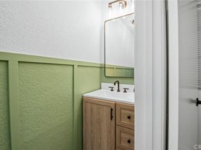 2220 E Chapman 5, Fullerton CA 92831