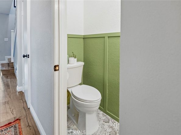 2220 E Chapman 5, Fullerton CA 92831