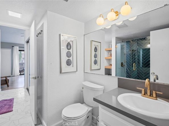 2220 E Chapman 5, Fullerton CA 92831