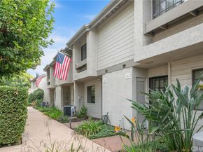 2220 E Chapman 5, Fullerton CA 92831