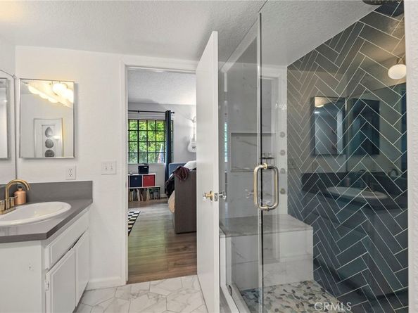 2220 E Chapman 5, Fullerton CA 92831