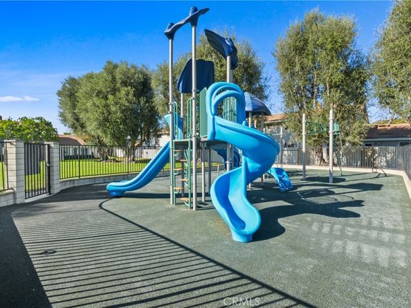 9962 Continental Drive, Huntington Beach CA 92646