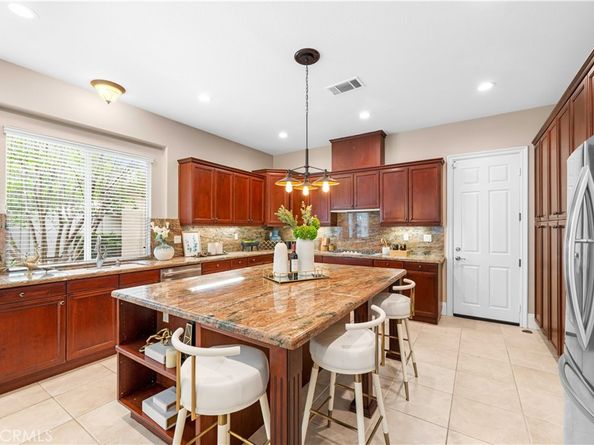 7064 Isle Court, Rancho Cucamonga CA 91739