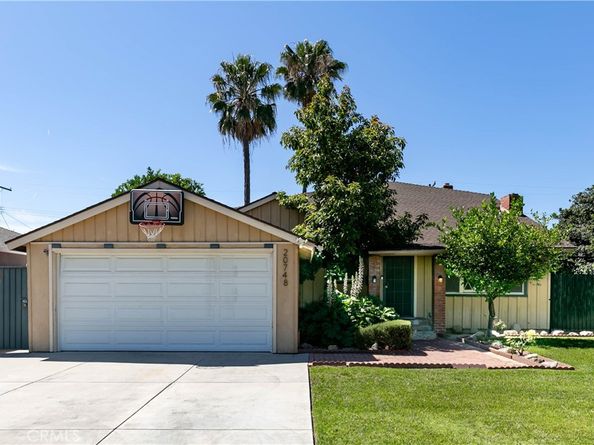 20748 Vose, Winnetka CA 91306