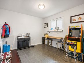 9419 Haskell Avenue, North Hills CA 91343