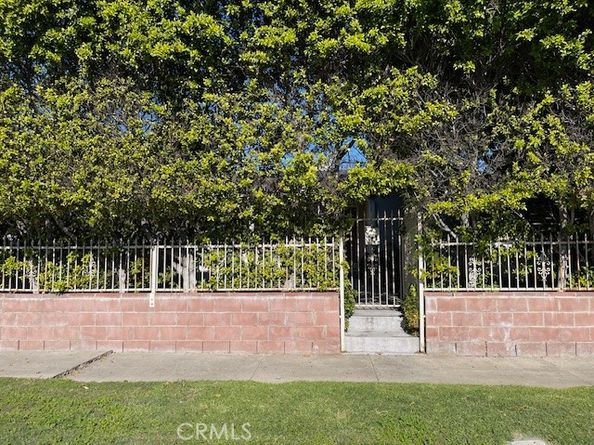 11143 Emelita, North Hollywood CA 91601