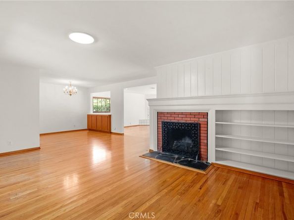 5249 Ventura Canyon Avenue, Sherman Oaks CA 91401