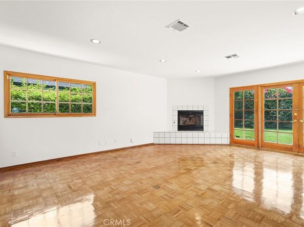 5249 Ventura Canyon Avenue, Sherman Oaks CA 91401