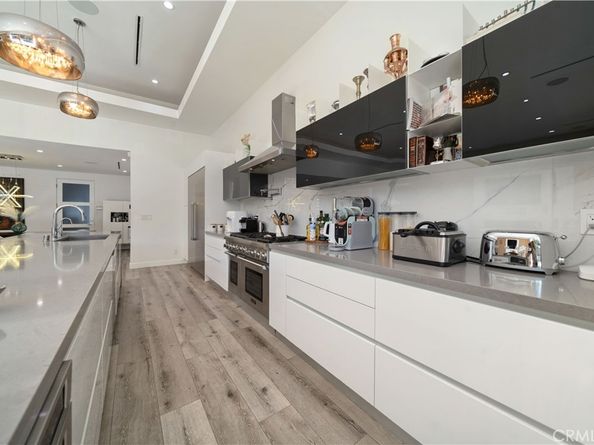 5631 Wilhelmina Avenue, Woodland Hills CA 91367