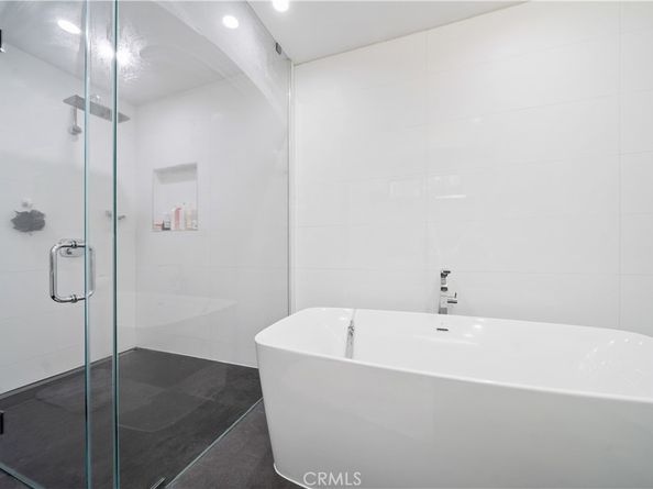 5631 Wilhelmina Avenue, Woodland Hills CA 91367