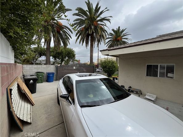 7705 Ben Avenue, North Hollywood CA 91605