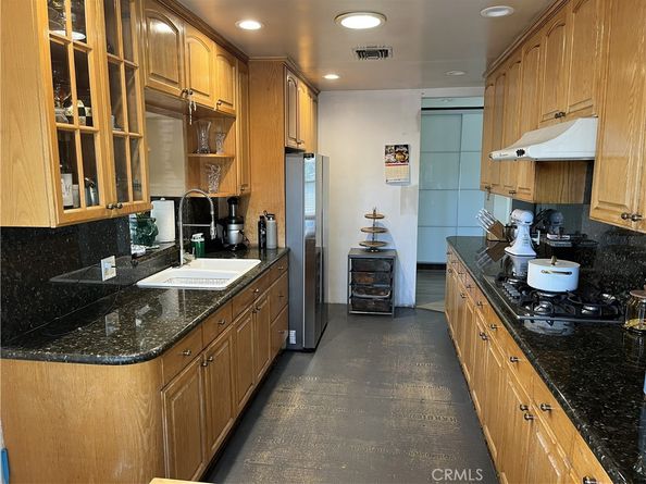 7705 Ben Avenue, North Hollywood CA 91605