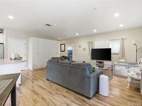 10925 Willowbrae, Chatsworth CA 91311