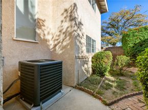 10401 Willowbrae, Chatsworth CA 91311