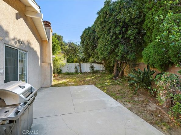 10401 Willowbrae, Chatsworth CA 91311