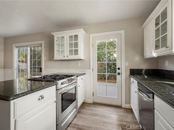 10401 Willowbrae, Chatsworth CA 91311