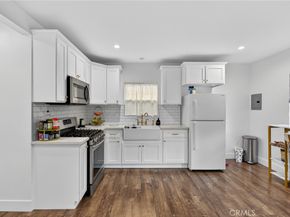 3305 Montclair, Los Angeles CA 90018