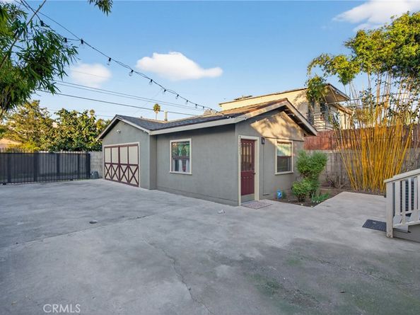 3305 Montclair, Los Angeles CA 90018