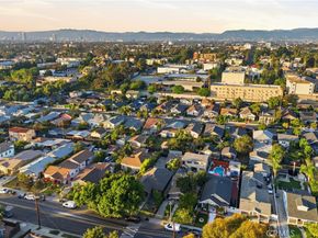 3305 Montclair, Los Angeles CA 90018