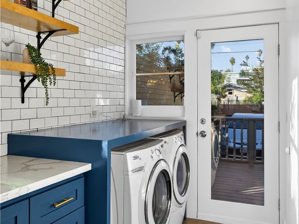 3305 Montclair, Los Angeles CA 90018