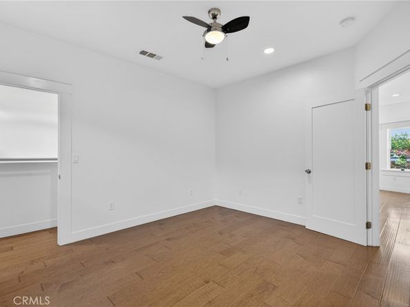 3305 Montclair, Los Angeles CA 90018