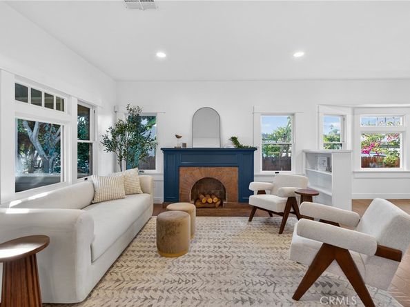 3305 Montclair, Los Angeles CA 90018